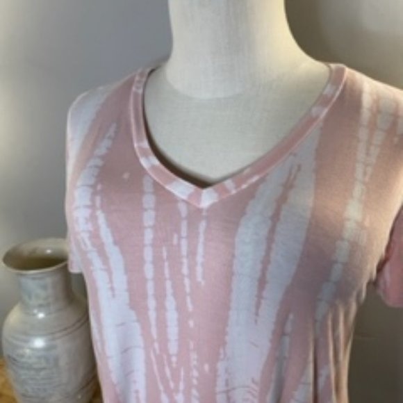 ☀️Mud Pie V Neck Peach Tie Dye Tee - Picture 2 of 4